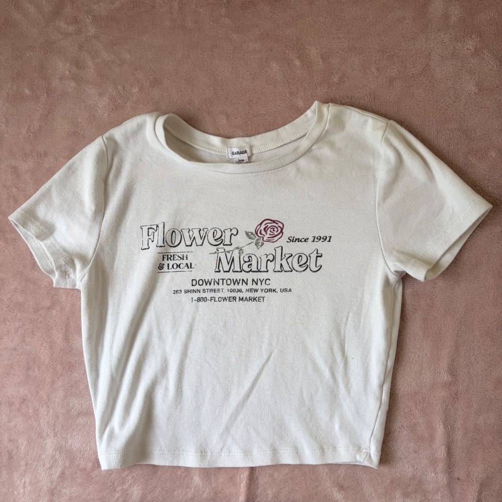 Garage Flower Market NYC Graphic Tee White Short Sleeve Crop Top Small
